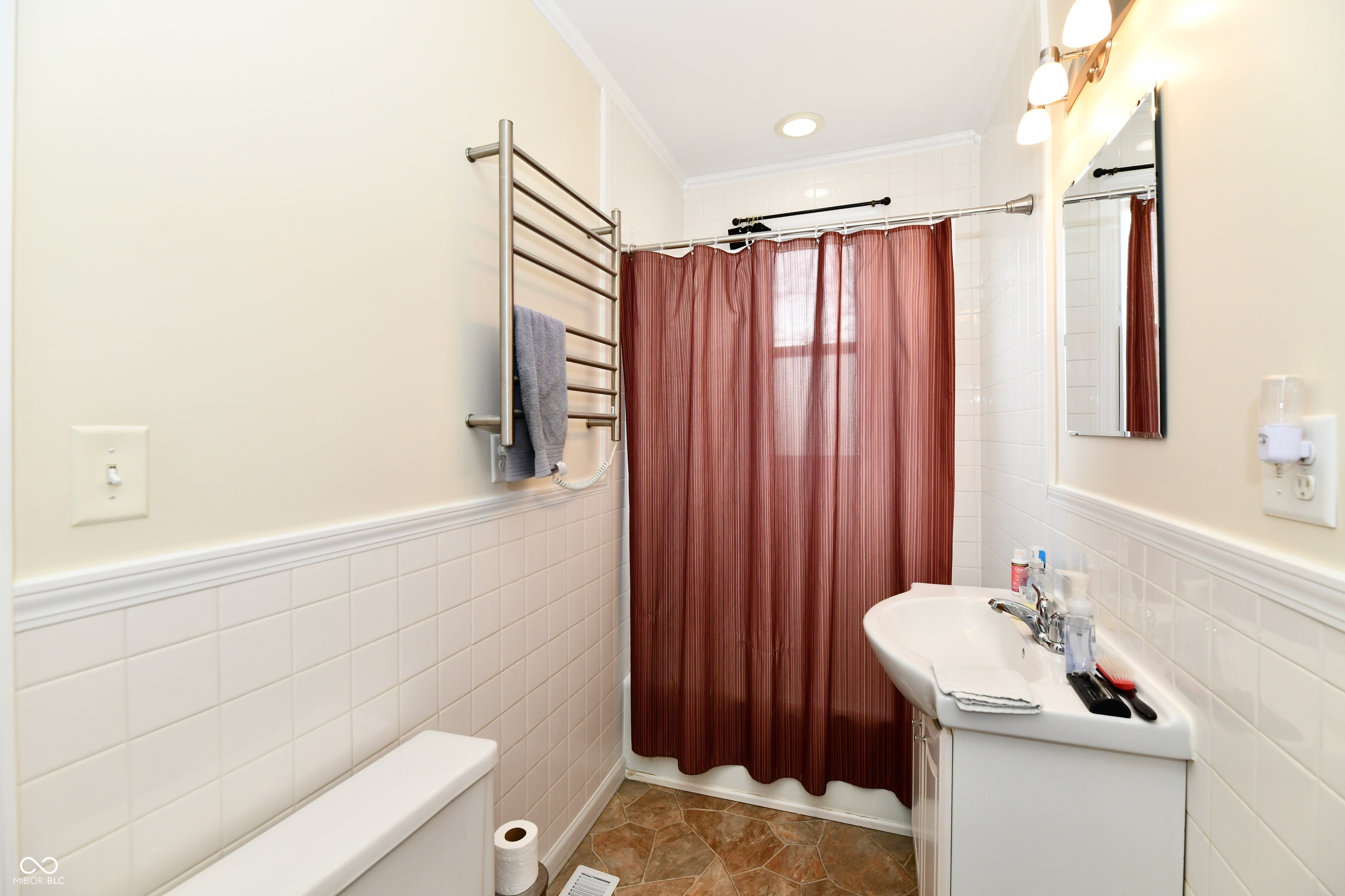 606 West 2nd Street Sheridan, IN 46069 - Photo 6 of 24
