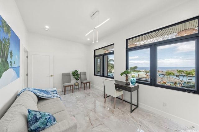 $5,870,000 | 123 Waihili Place, Honolulu, HI 96825