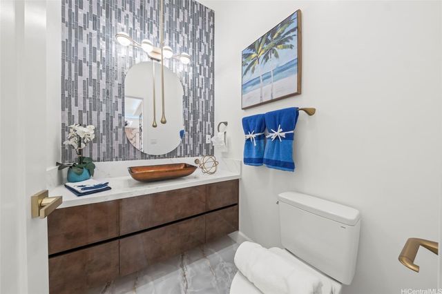 $5,870,000 | 123 Waihili Place, Honolulu, HI 96825