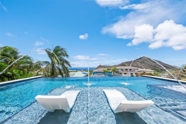 $5,870,000 | 123 Waihili Place, Honolulu, HI 96825