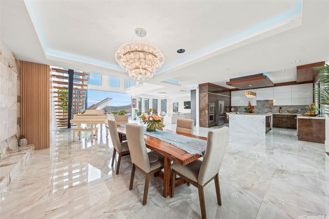 $5,870,000 | 123 Waihili Place, Honolulu, HI 96825