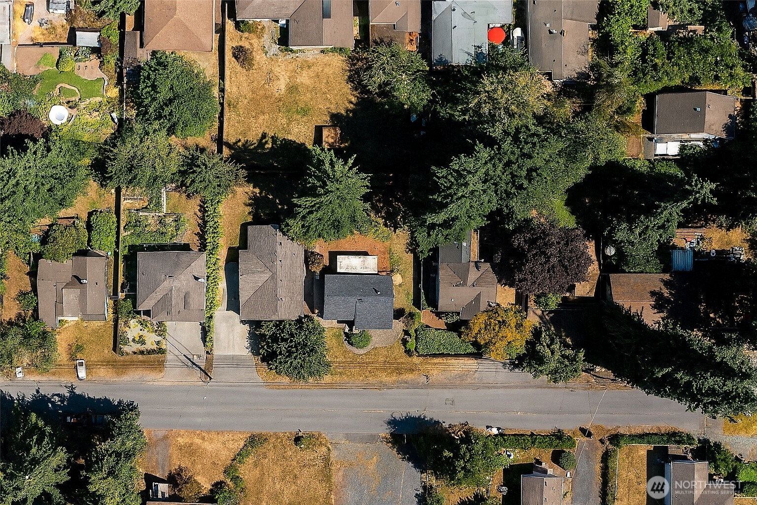 14522 6th Avenue Northeast Shoreline, WA 98155 - Photo 1 of 4 front view of a house with a street