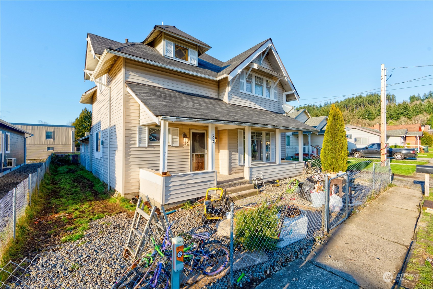 84 Southwest 11th Street Chehalis, WA 98532 - Photo 3 of 40 Gallery Image 3