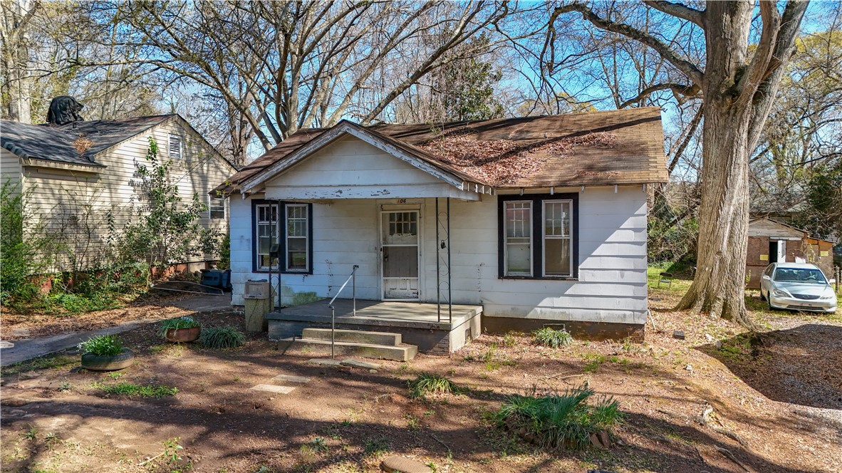 106 Frances Street Anderson, SC 29621 - Photo 2 of 15 This charming residence offers a peaceful retreat with a classic exterior.