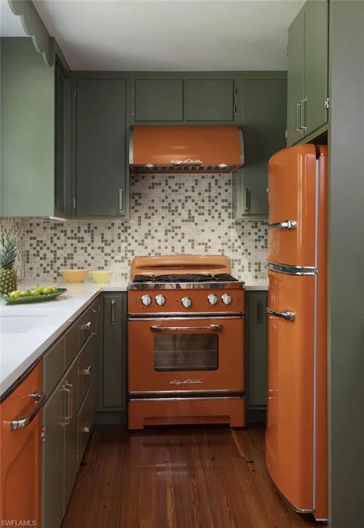 92 10th Avenue South Naples, FL 34102 - Photo 3 of 7