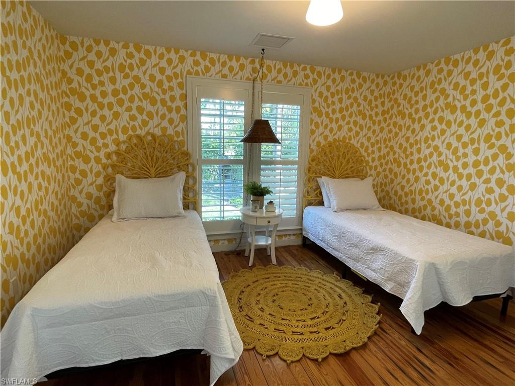 92 10th Avenue South Naples, FL 34102 - Photo 6 of 7 2 Twins