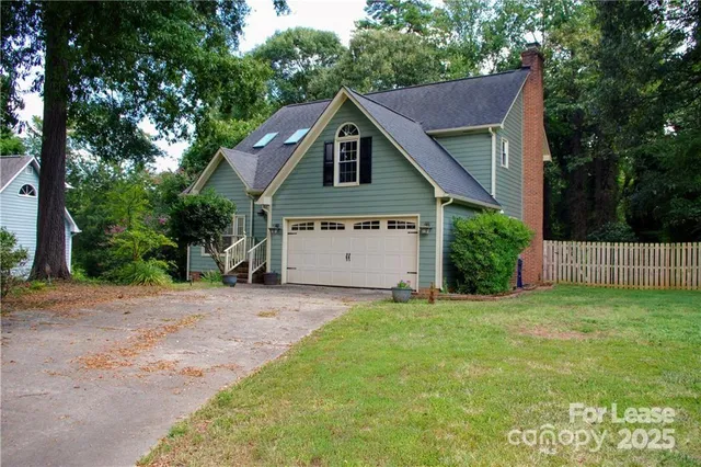 $2,175 | 20700 Willow Pond Road, Cornelius, NC 28031