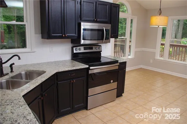 $2,175 | 20700 Willow Pond Road, Cornelius, NC 28031