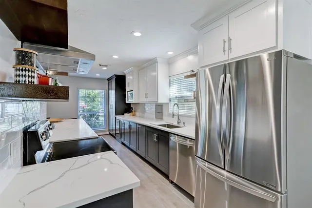 $2,600 | 9738 Derrik Drive, Houston, TX 77080