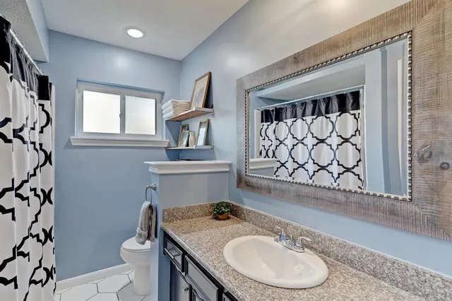 $2,600 | 9738 Derrik Drive, Houston, TX 77080