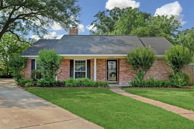 $2,600 | 9738 Derrik Drive, Houston, TX 77080