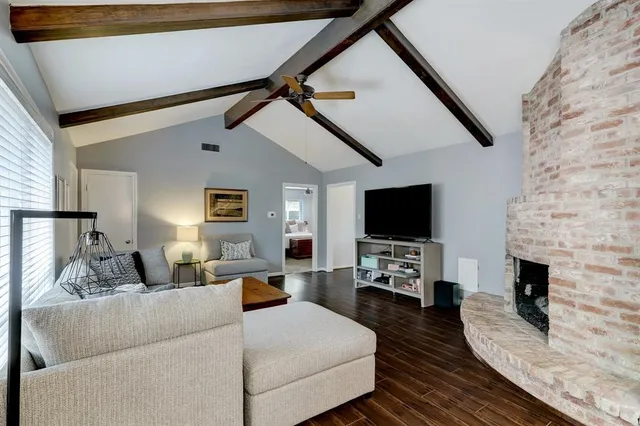 $2,600 | 9738 Derrik Drive, Houston, TX 77080