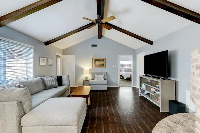 $2,600 | 9738 Derrik Drive, Houston, TX 77080