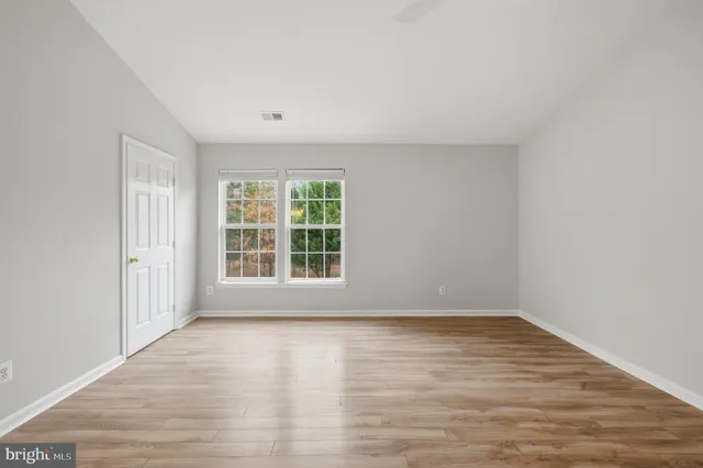 $3,950 | 13217 Kinnicutt Drive, Woodbridge, VA 22192