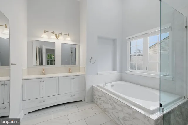 $3,950 | 13217 Kinnicutt Drive, Woodbridge, VA 22192