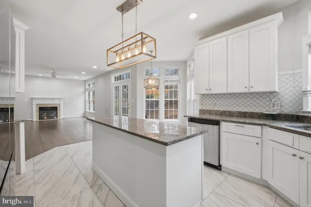 $3,950 | 13217 Kinnicutt Drive, Woodbridge, VA 22192