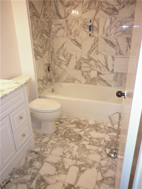 20 Northeast Plantation Road, Unit 203 Stuart, FL 34996 - Photo 8 of 33 Gallery Image 8