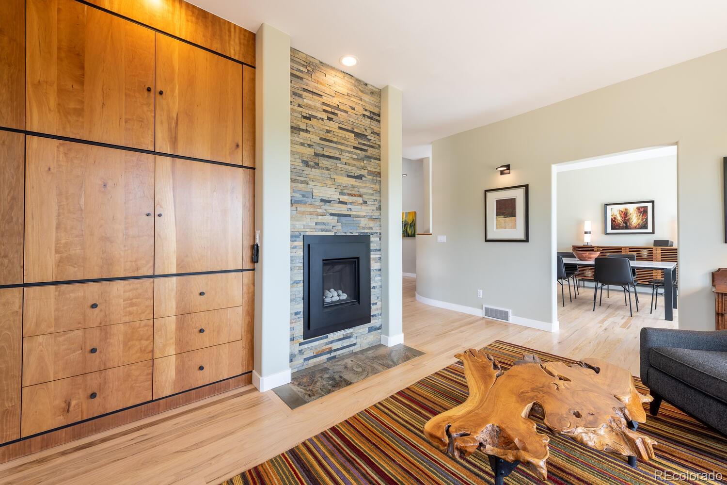 3828 Cloverleaf Drive Boulder, CO 80304 - Photo 6 of 40 a living room with furniture