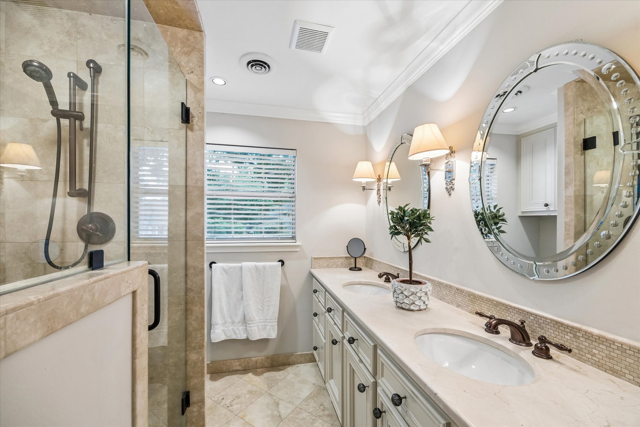 542 Ramblewood Road Houston, TX 77079 - Photo 34 of 40