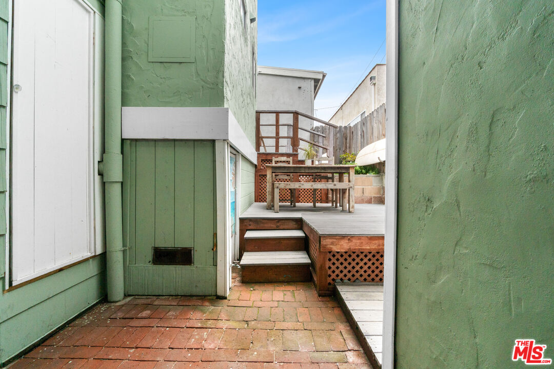 115 44th Street Manhattan Beach, CA 90266 - Photo 24 of 38 a balcony view with a sink