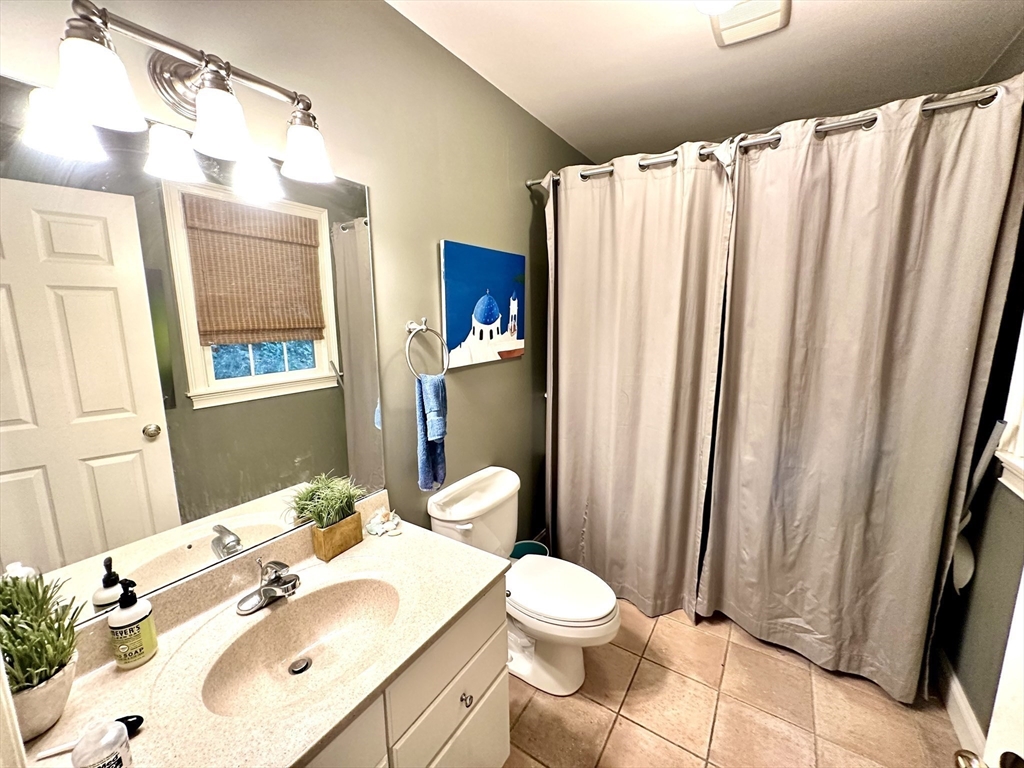 77 Hackensack Road Chestnut Hill, MA 02467 - Photo 19 of 23