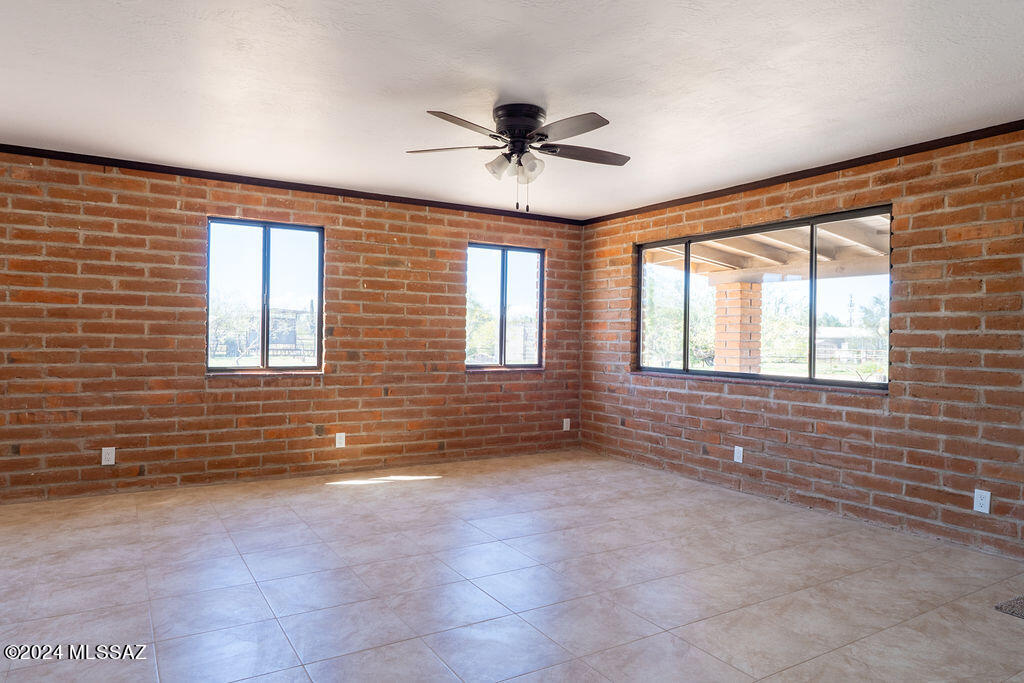 11901 West Picture Rocks Road Tucson, AZ 85743 - Photo 11 of 27 Gallery Image 11