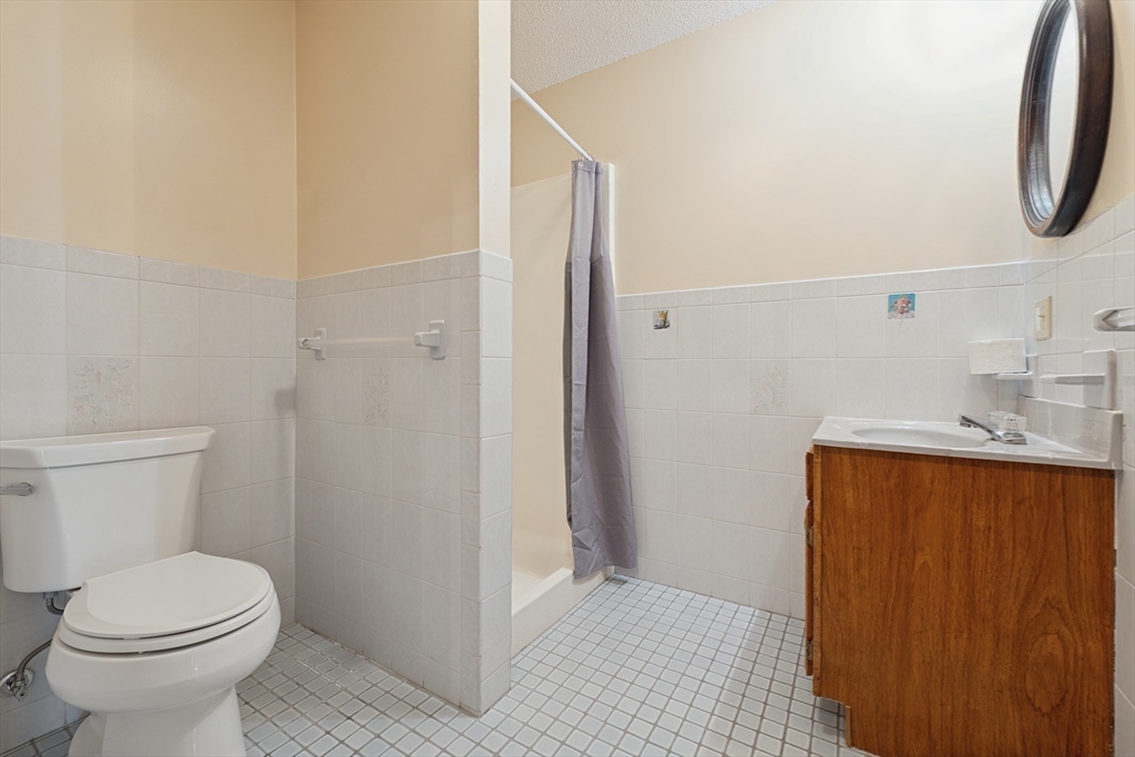 788 Smith Neck Road Dartmouth, MA 02748 - Photo 20 of 38
