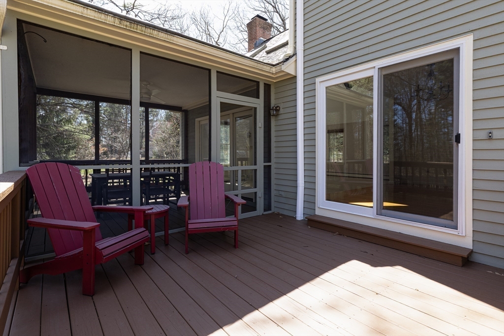 11 Maynard Road Berlin, MA 01503 - Photo 16 of 40