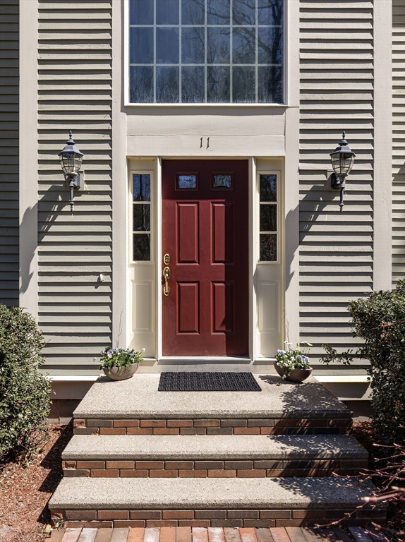 11 Maynard Road Berlin, MA 01503 - Photo 3 of 40