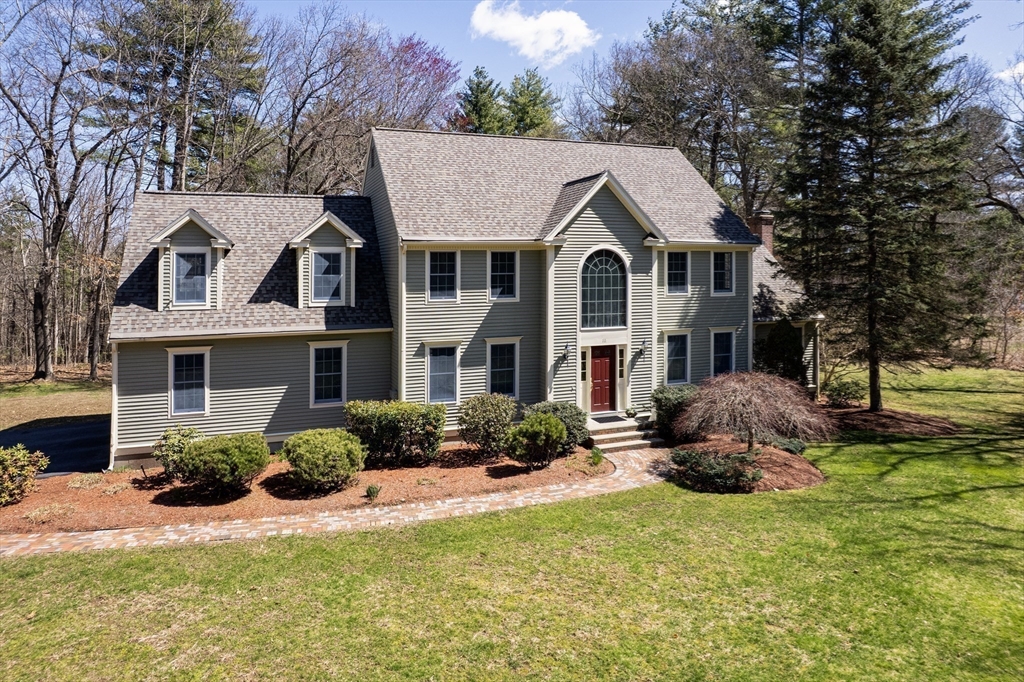 11 Maynard Road Berlin, MA 01503 - Photo 38 of 40