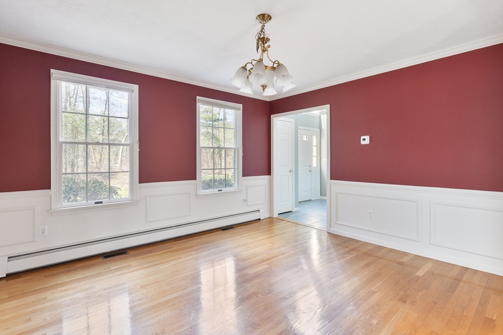 11 Maynard Road Berlin, MA 01503 - Photo 8 of 40