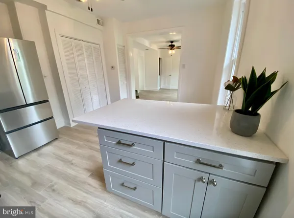 $2,300 | 305 South Main Street, Unit 3, Phoenixville, PA 19460