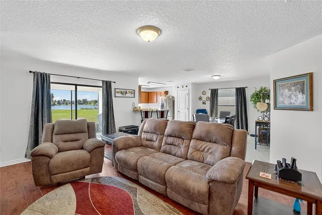 $2,500 | 2133 Geneva Drive, Lakeland, FL 33805