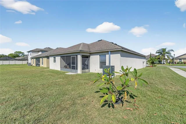 $2,500 | 2133 Geneva Drive, Lakeland, FL 33805