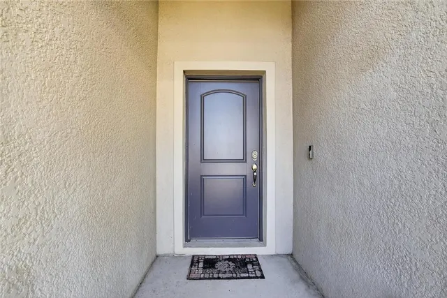 $2,500 | 2133 Geneva Drive, Lakeland, FL 33805