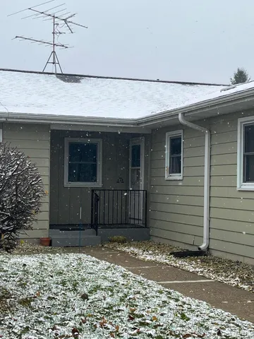 $100,000 | 532 Leisure Acres Street, Sparta, MI 49345