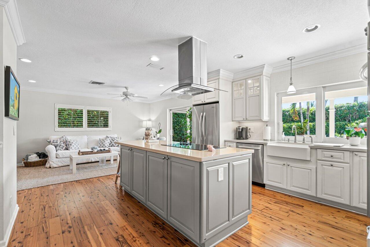 1162 Walnut Terrace Boca Raton, FL 33486 - Photo 12 of 47 012-1162WalnutTerrace-BocaRaton-FL-33486