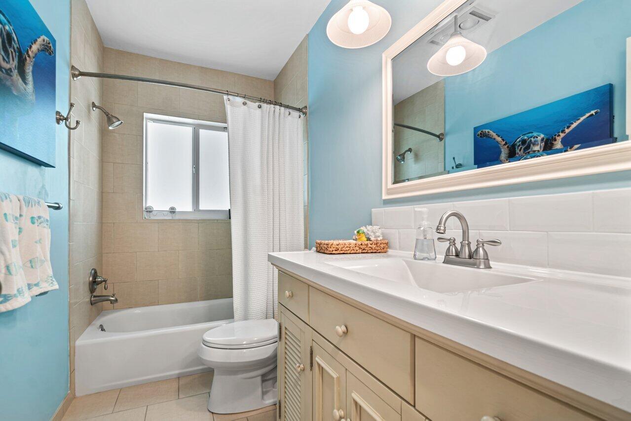 1162 Walnut Terrace Boca Raton, FL 33486 - Photo 21 of 47 024-1162WalnutTerrace-BocaRaton-FL-33486