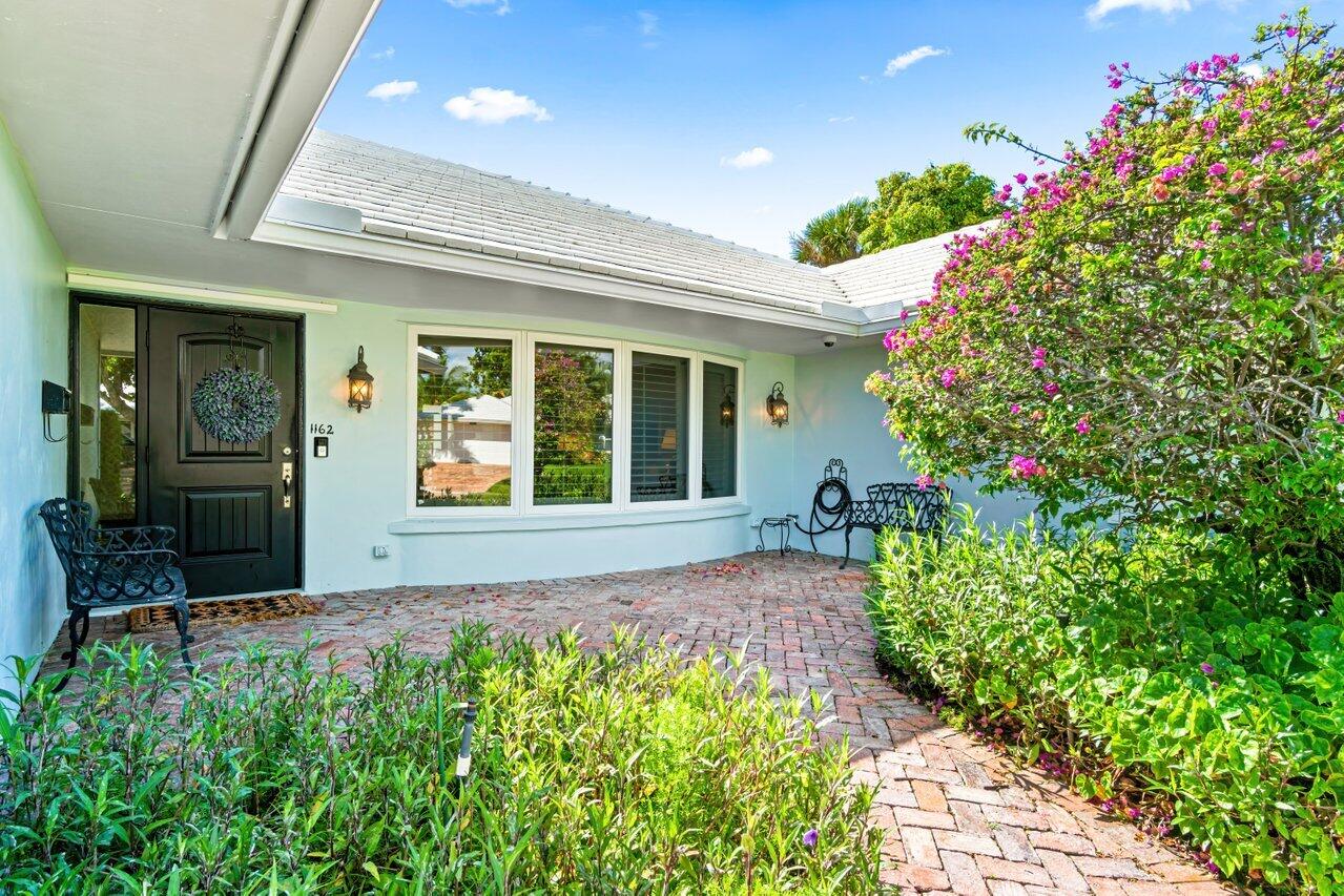 1162 Walnut Terrace Boca Raton, FL 33486 - Photo 4 of 47 004-1162WalnutTerrace-BocaRaton-FL-33486