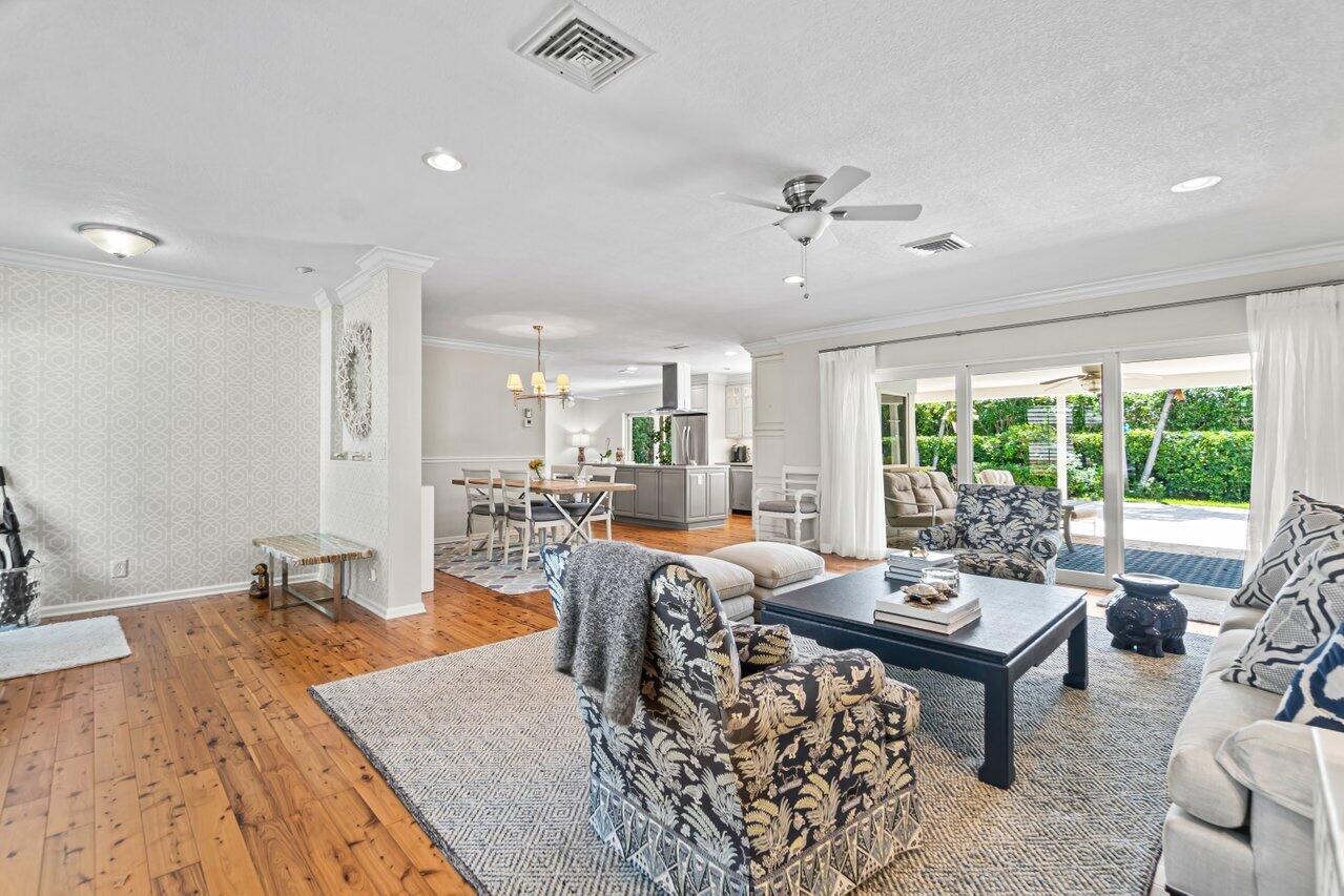 1162 Walnut Terrace Boca Raton, FL 33486 - Photo 6 of 47 021-1162WalnutTerrace-BocaRaton-FL-33486