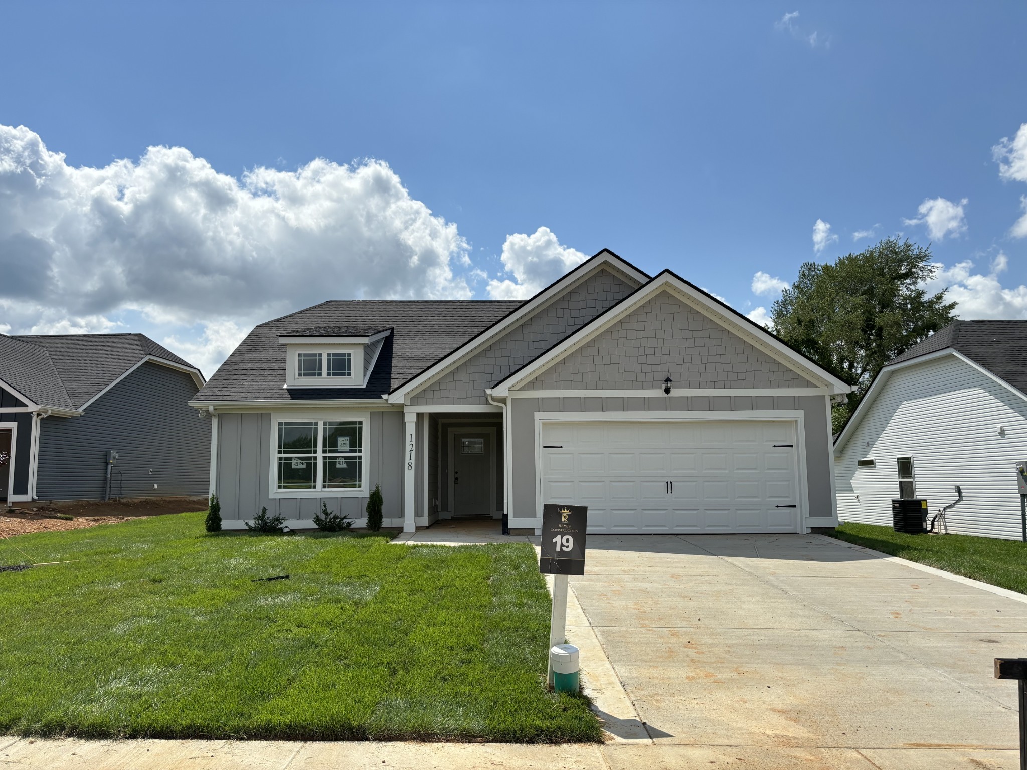 1218 Addler Drive Springfield, TN 37172 - Photo 1 of 7 Gallery Image 1