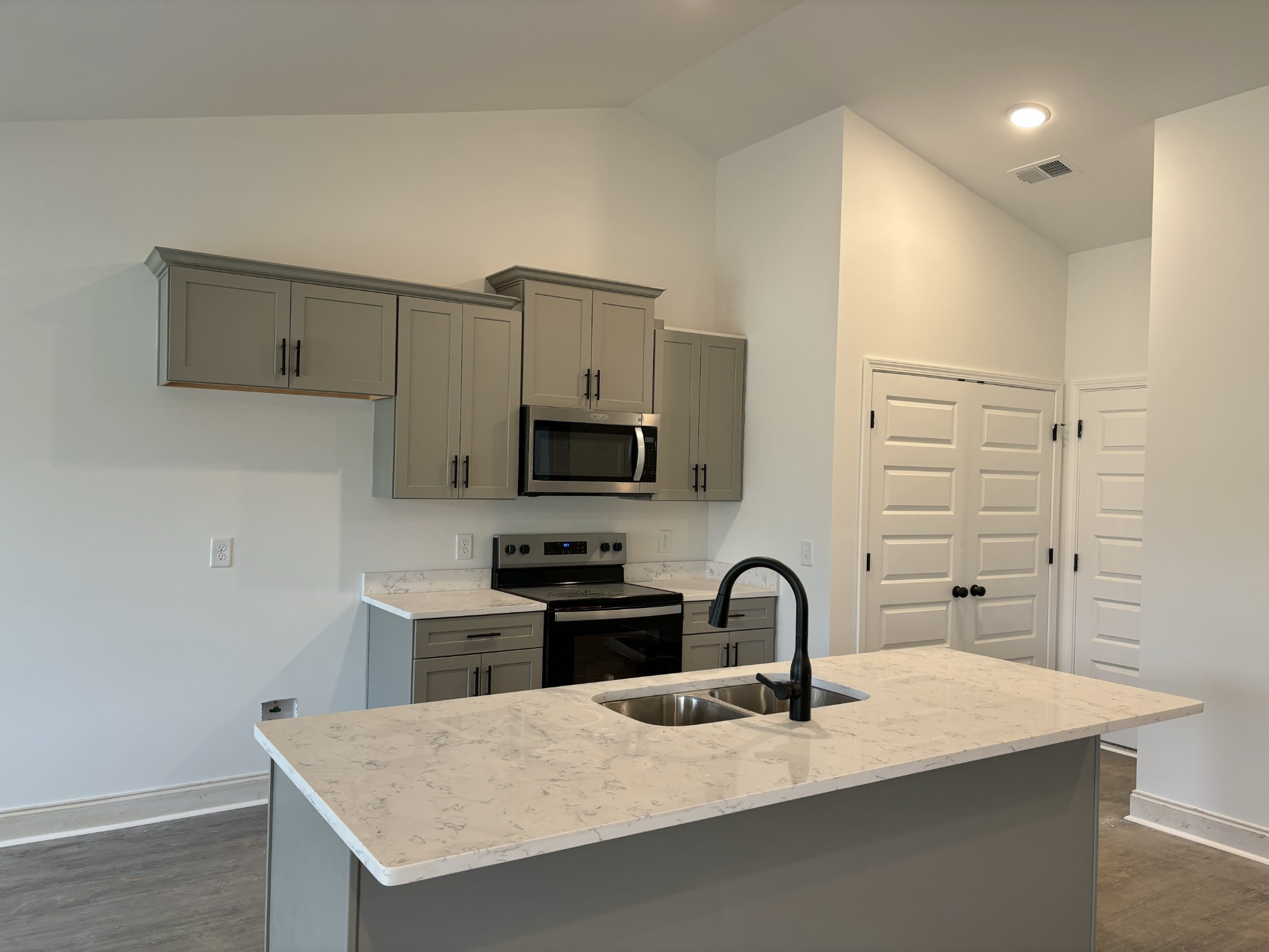 1218 Addler Drive Springfield, TN 37172 - Photo 2 of 7 Gallery Image 2