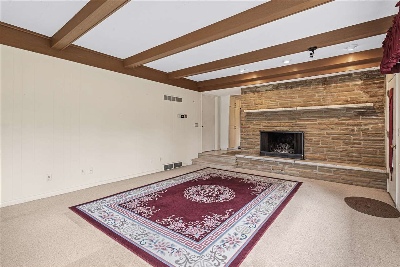 5589 Guilford Road Rockford, IL 61107 - Photo 13 of 36 Gallery Image 13