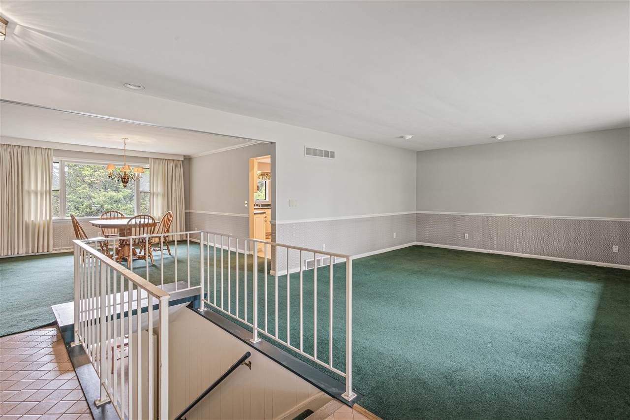 5589 Guilford Road Rockford, IL 61107 - Photo 3 of 36 Gallery Image 3