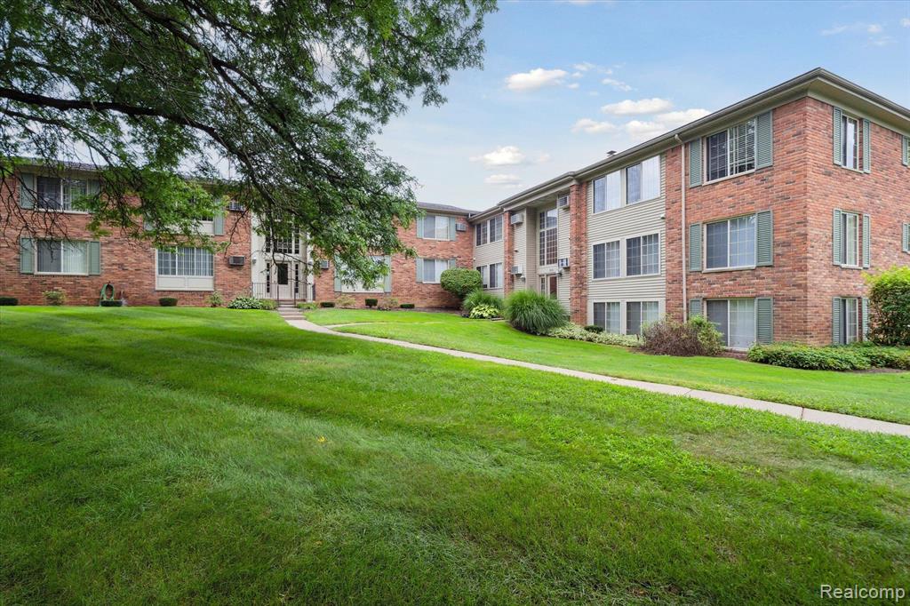 500 Romeo Road, Unit 118 Rochester, MI 48307 - Photo 5 of 26