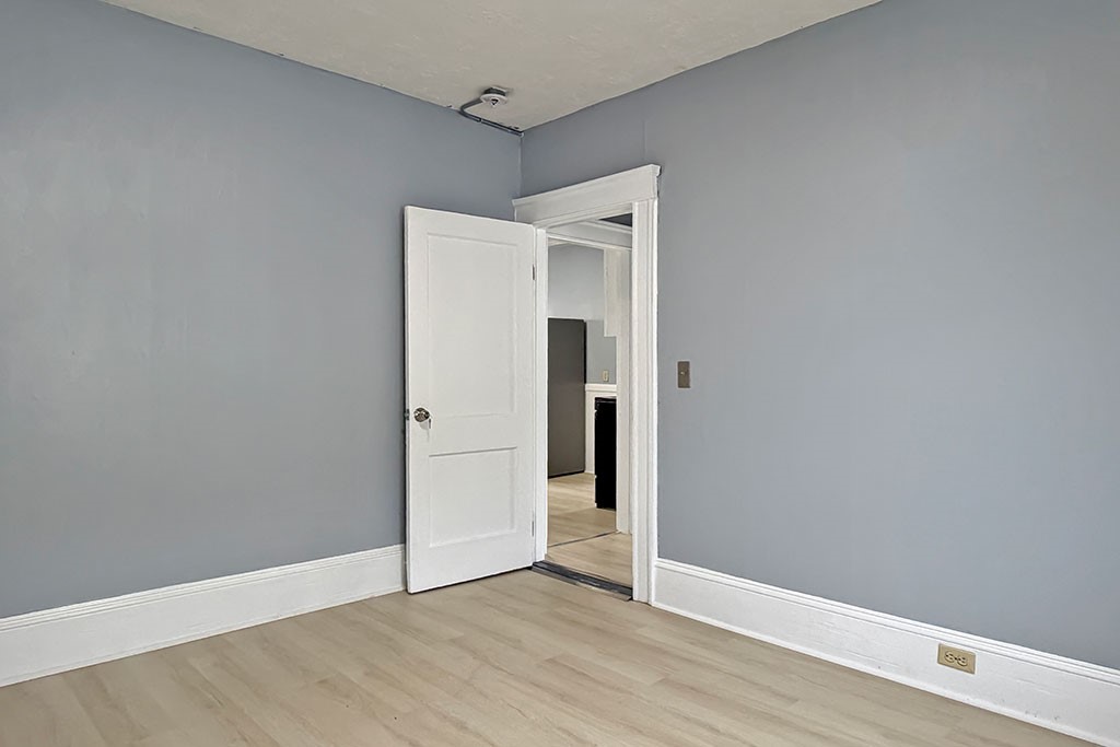187 Sisson Street Pawtucket, RI 02860 - Photo 13 of 48 2nd Floor