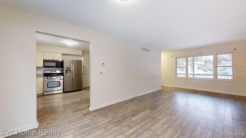701 Miller Road Lake Orion, MI 48362 - Photo 2 of 22 Gallery Image 2