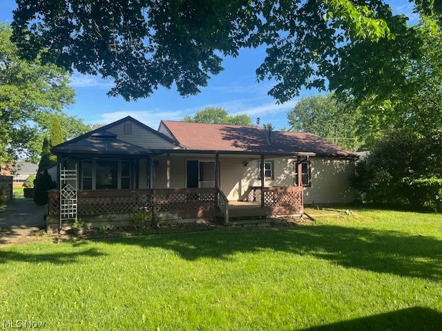1153 Gulf Road Elyria, OH 44035 - Photo 2 of 22