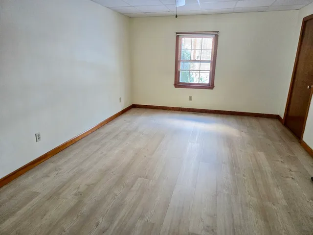 $1,300 | 216 Ashland Avenue, Unit 1, Southbridge, MA 01550