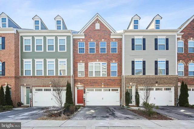 $650,000 | 6015 Hidden Meadow, Unit 3, Ellicott City, MD 21043